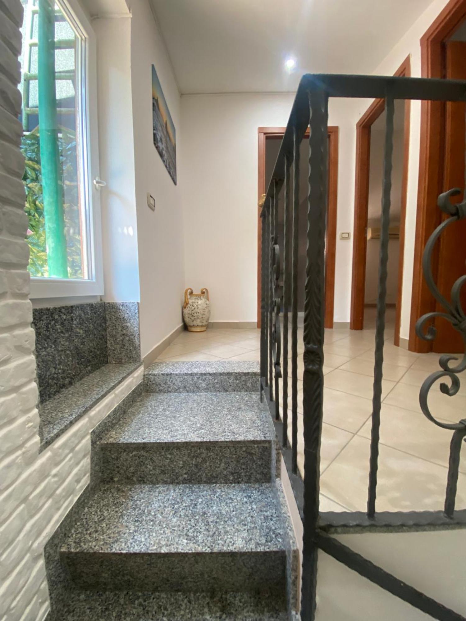 La Casa Di Noah Vila Catânia Exterior foto